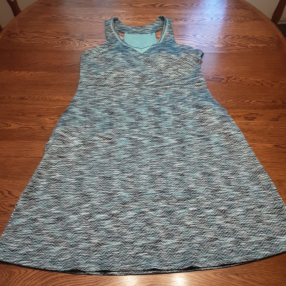 Sleeveless Blue Patterned Dress